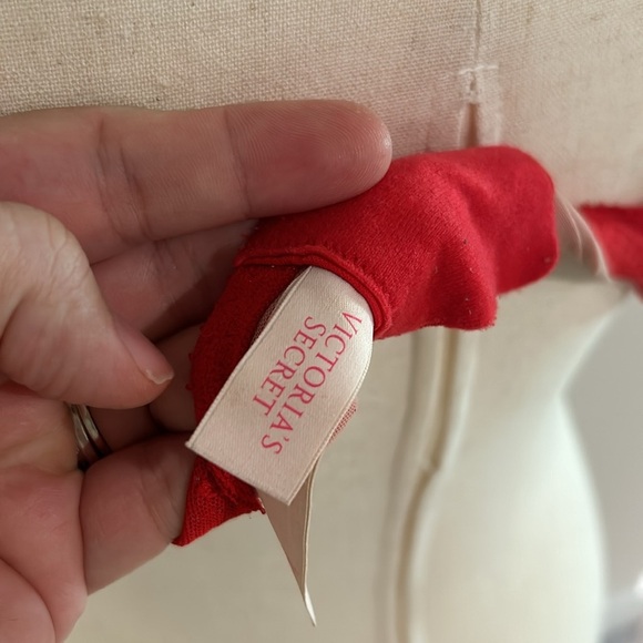 Victorias Secret Angels Red Lace Jeweled Unlined Demi Bra 36DD- 36E - Picture 8 of 9